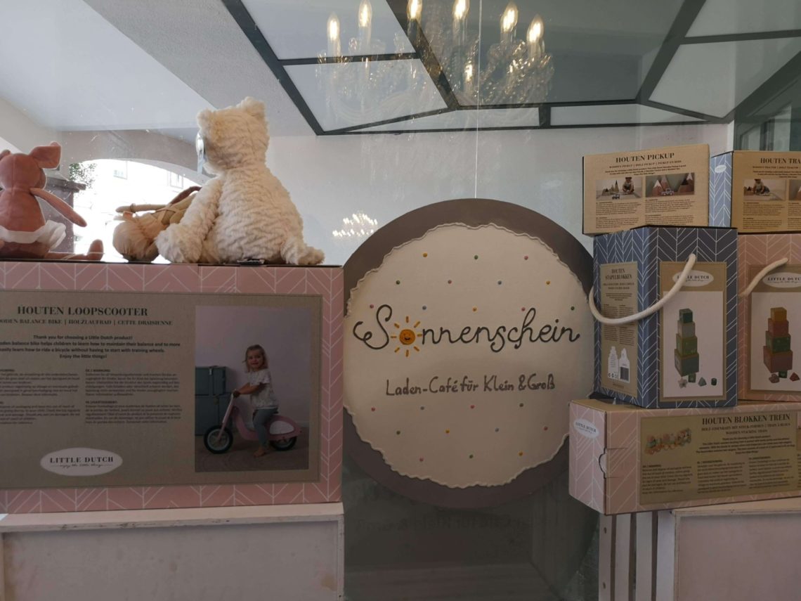 Kleine liebevolle Details im Laden-Café Sonnenschein in Kelkheim
