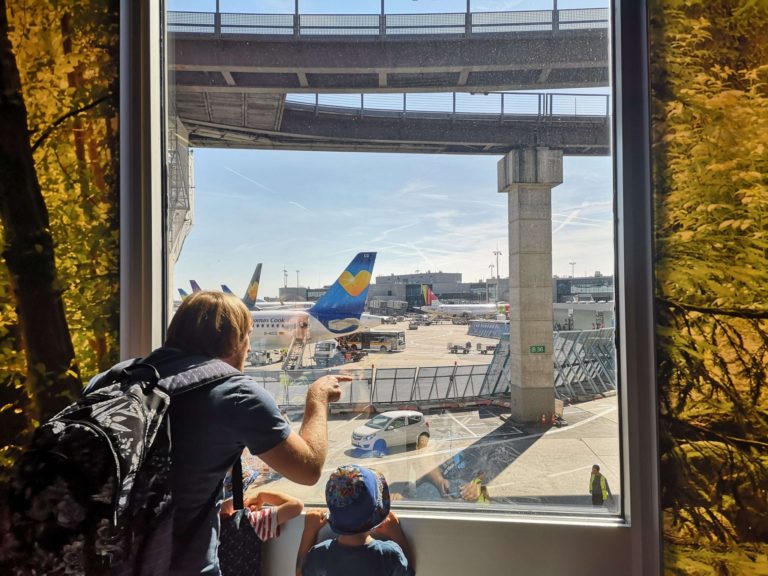 Es gibt jede Menge zu entdecken auf dem Frankfurter Flughafen - Frankfurt mit Kids