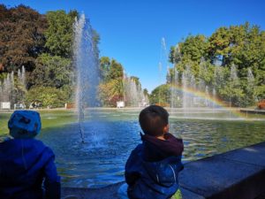 Regenbogen-Gucken einfach gemacht im Palmengarten Frankfurt - Frankfurt mit Kids
