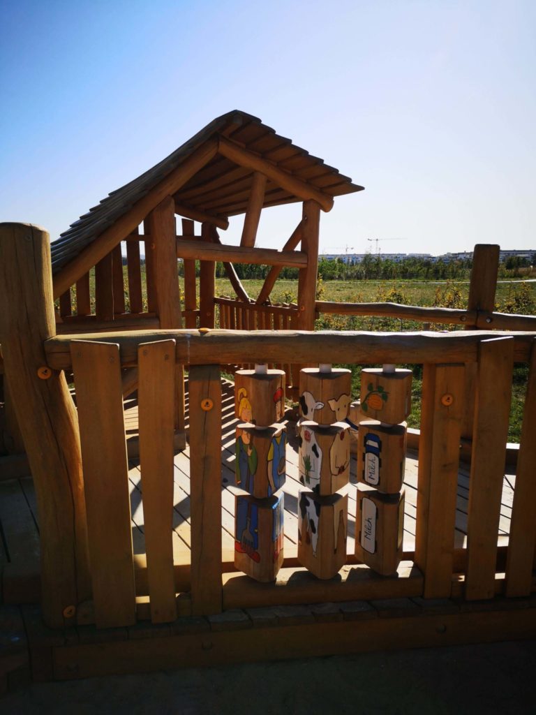 Spiel Bauernhof Spielplatz Riedberg